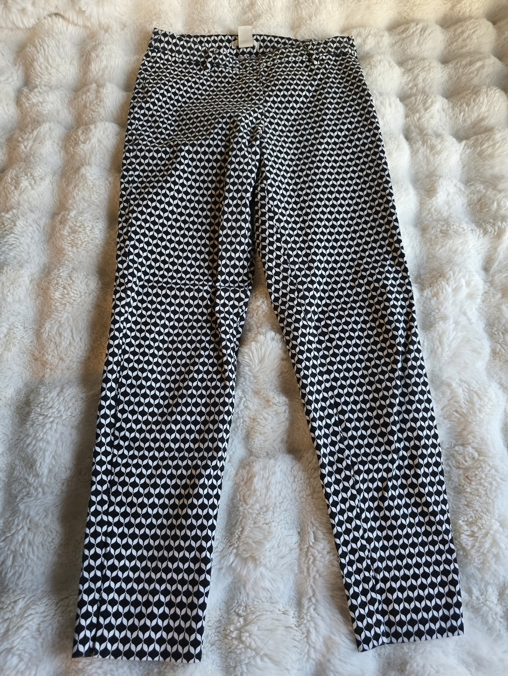 H&M Skinny Ankle Black And White Patterned Pants